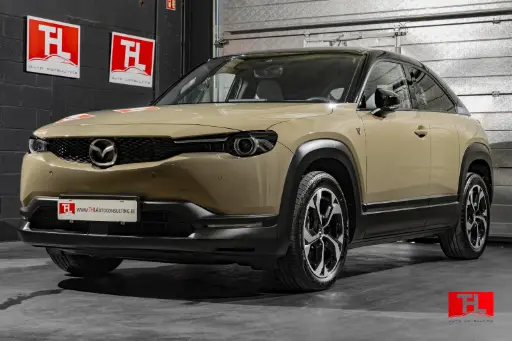 Mazda MX-30 R-EV Makoto